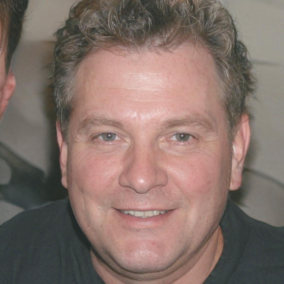 Portrait of interaction designer Ruadh MacLeod